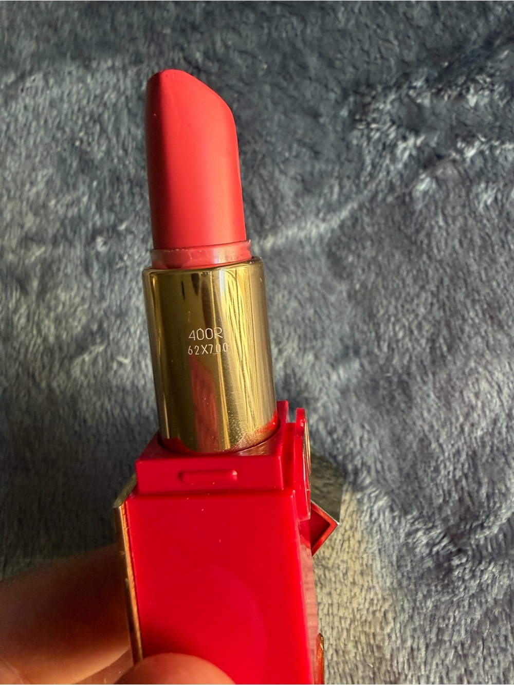 Rosso Valentino satin lipstick 400R